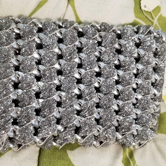 Tambonita Silver Eve Envelope Clutch, Vegan, NWT - Picture 4 of 5